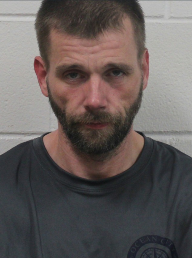 Booking photo of Robert Lecates